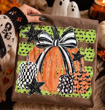 La Calabaza Coqueta Spooky Season Halloween Shirt | Fall Graphic Tee