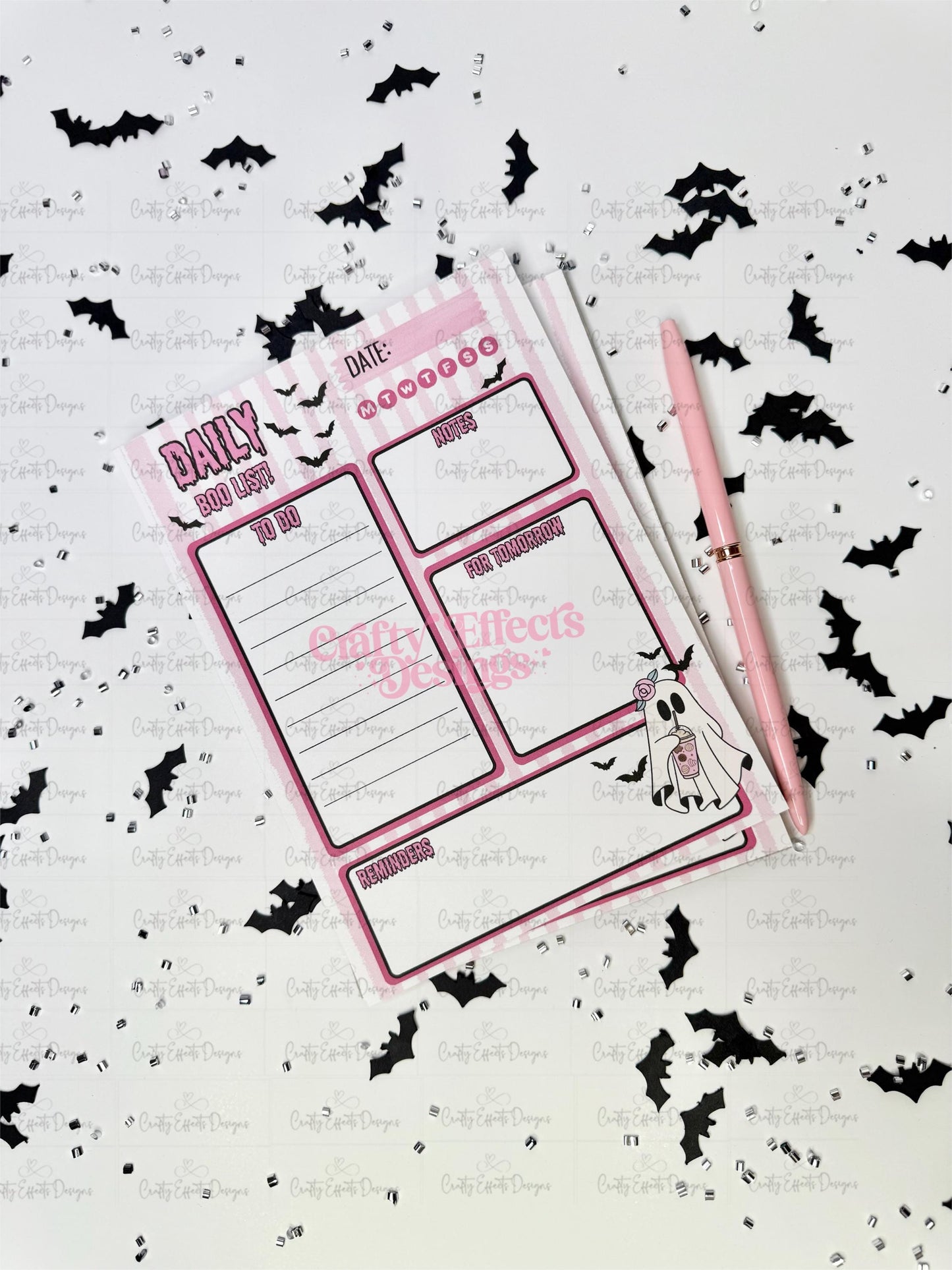 Libreta de Halloween con un adorable fantasma