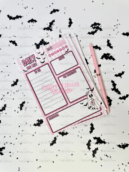 Libreta de Halloween con un adorable fantasma