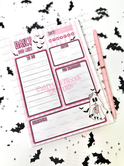 Libreta de Halloween con un adorable fantasma